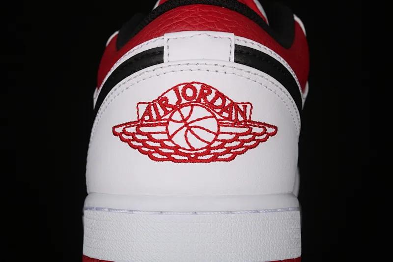 All categories Air Jordan Jordan series basketball shoes Air Jordan 1 Low G version pure original Air Jordan 1 Low AJ1 Joe 1 white black red cultural and leisure sports sneakers 553558-118